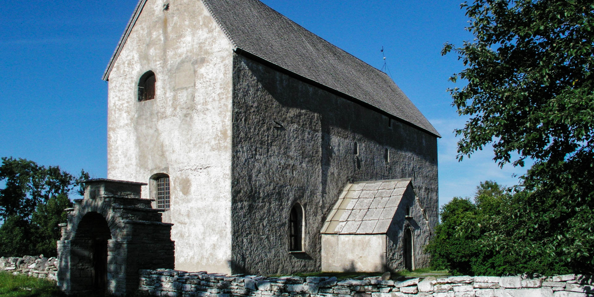 Källa Gamla Kyrka 2005