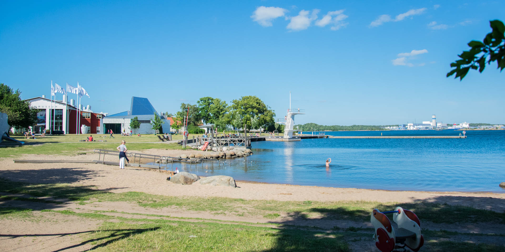 Stumholmens Badplats - Beach in Karlskrona | GuidebookSweden