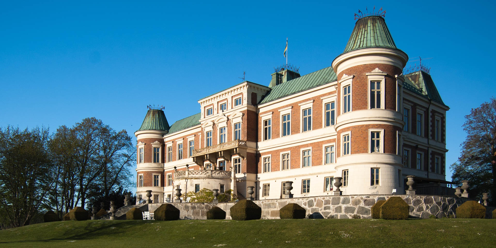 Häckeberga Slott - Castle near Genarp | GuidebookSweden